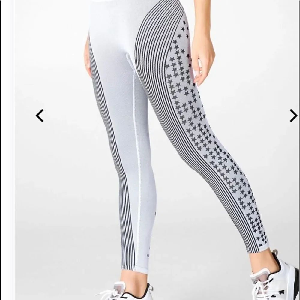 Fabletics High Waisted Seamless Star Capril - Picture 1 of 5
